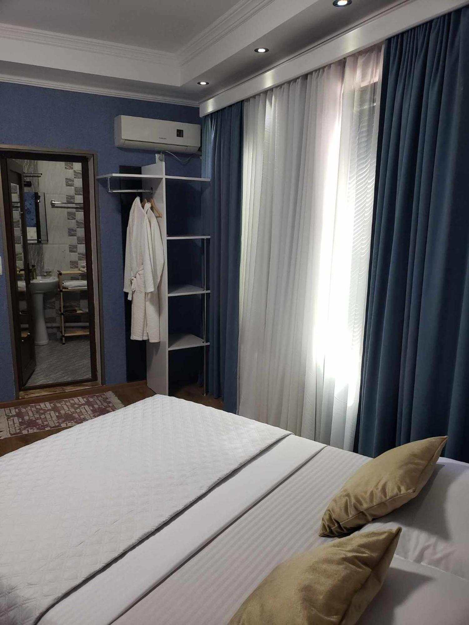 Aisi Kutaisi Exterior foto